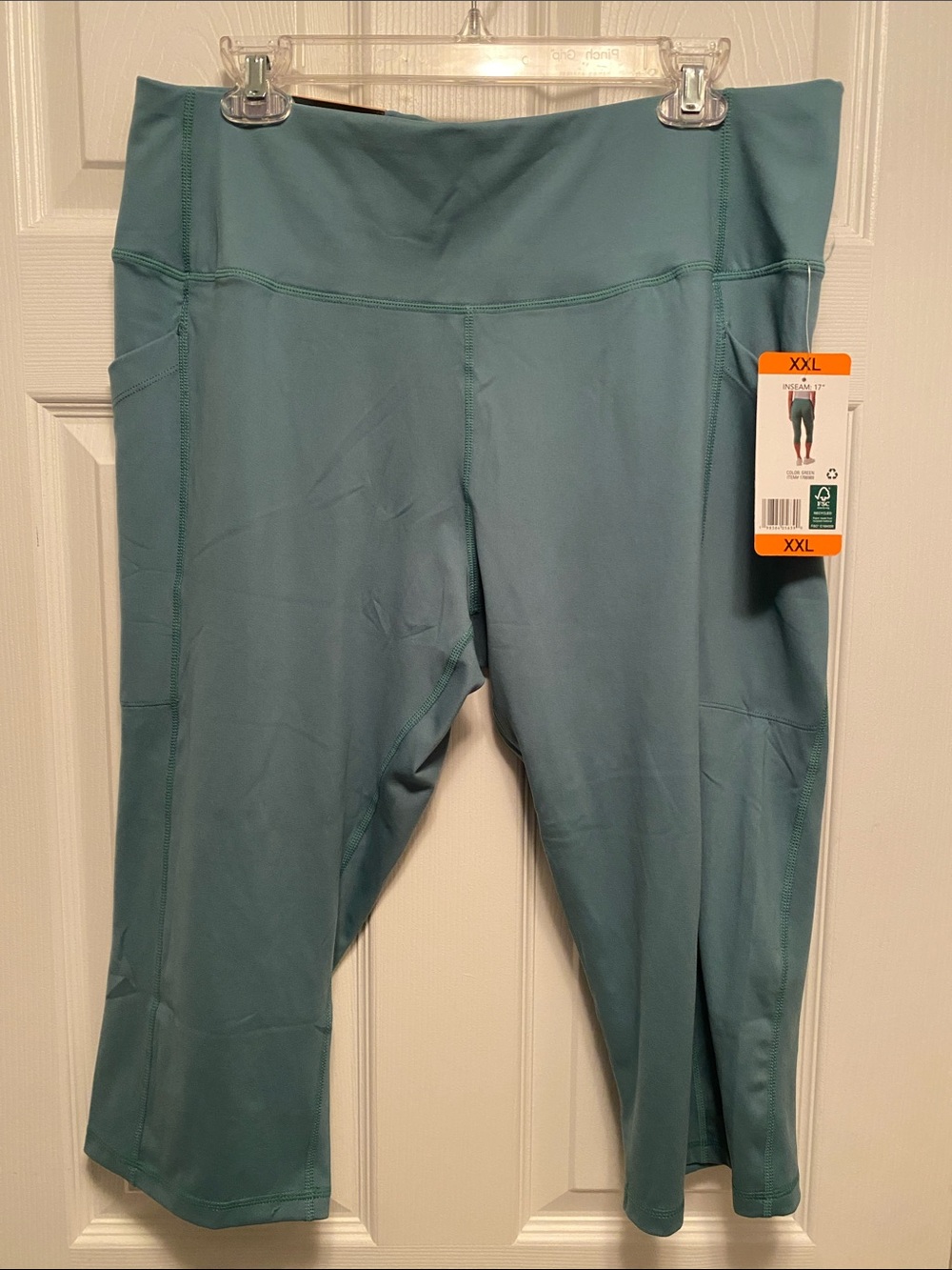 32 Degrees Cool Green Cropped Leggings…size XXL